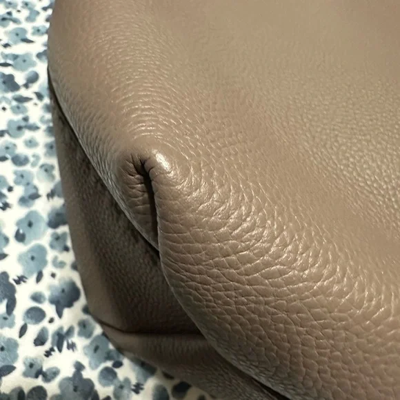 Tory Burch purse used twice like new - Picture 6 of 9